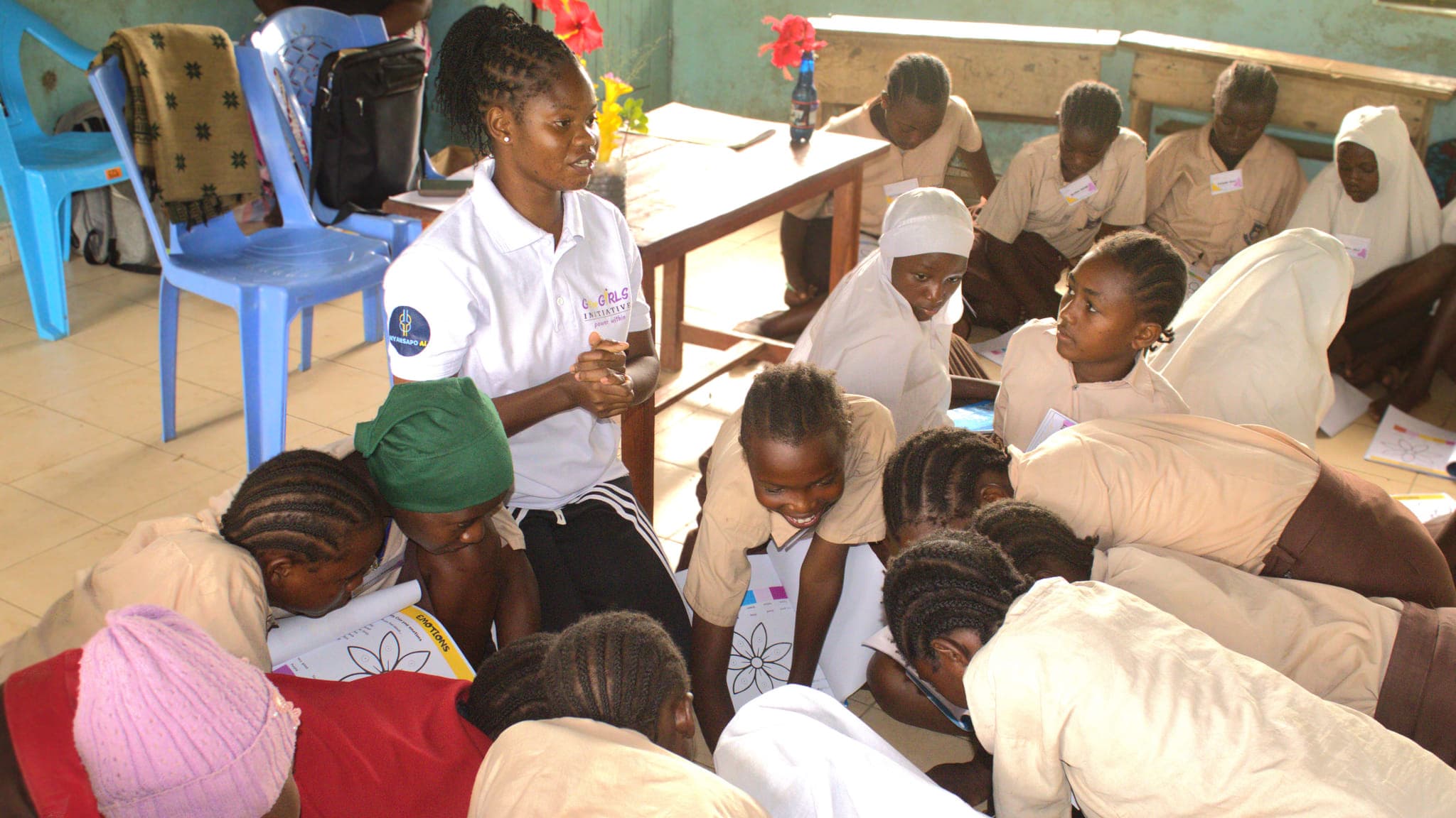 Riziki Nelson taking Grade 7 girls through the emotions topic during mentorship at Ngathini